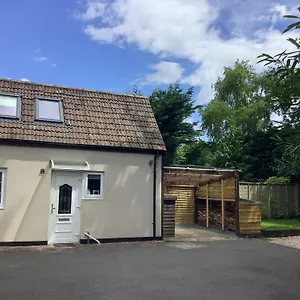 Selfcatering Coach House New Forest Dog Friendly Holiday home